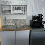 Brunswick Square Apartments & Spa