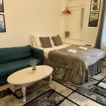 Brunswick Square Apartments & Spa