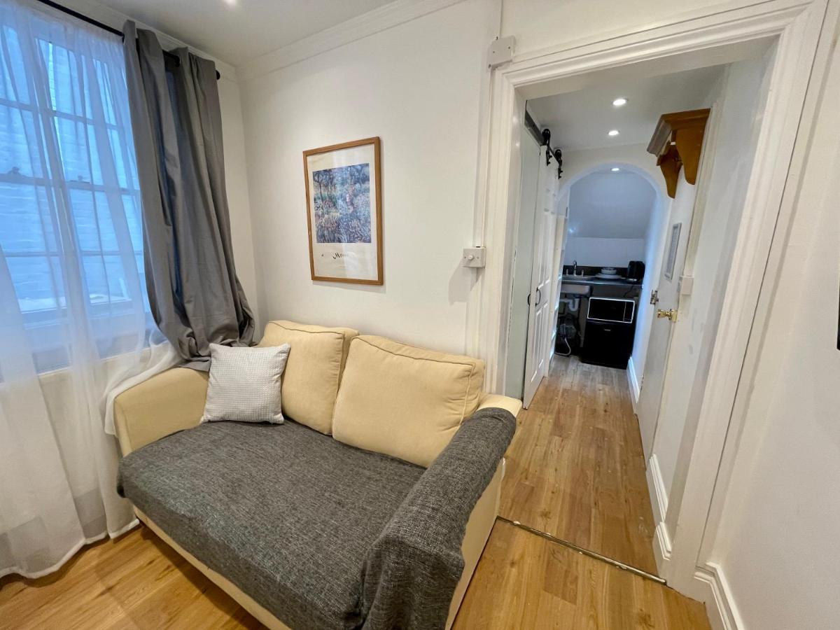 Apartment Brunswick Square & *